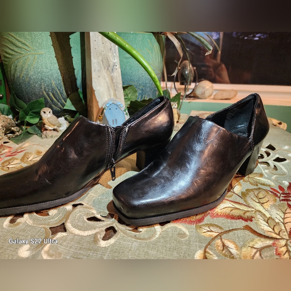 Franco Sarto Chic Black Leather Heeled Booties